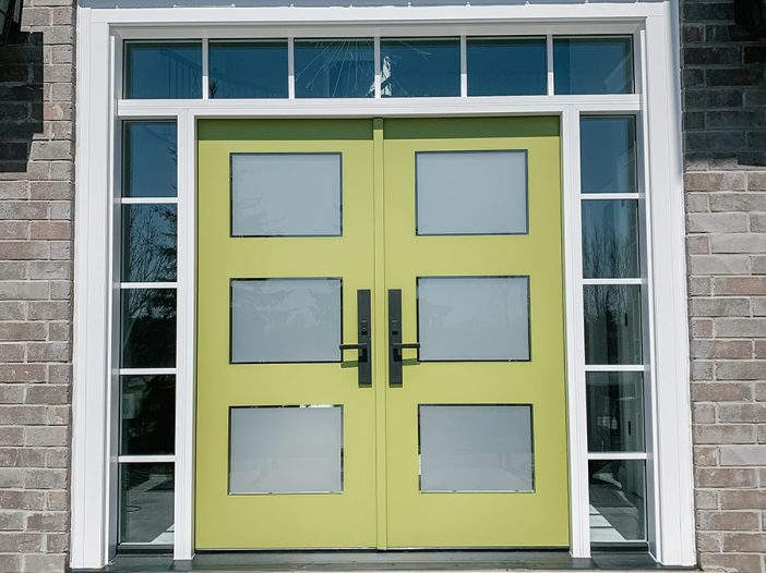 3-panel-glass-fiberglass-door-with-sidelights-4459
