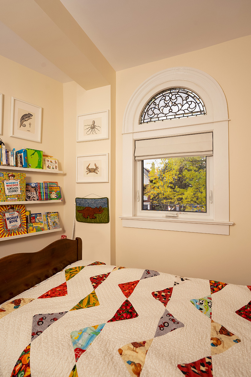 vinyl-awning-window-paired-with-original-half-round