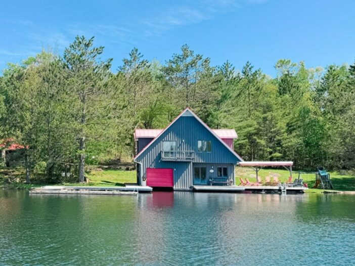 Aluminium-Clad Wood Awning Windows full exterior