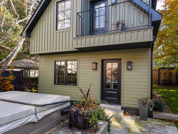 Modern garden suite window installation in Toronto